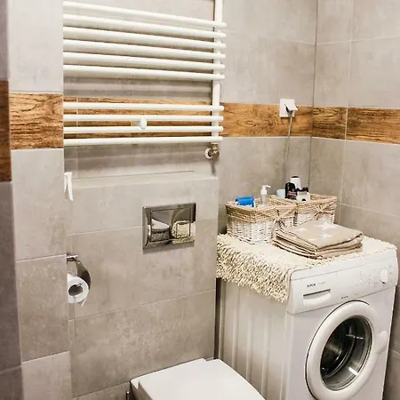 Modern Business Close To Center Check In 24h